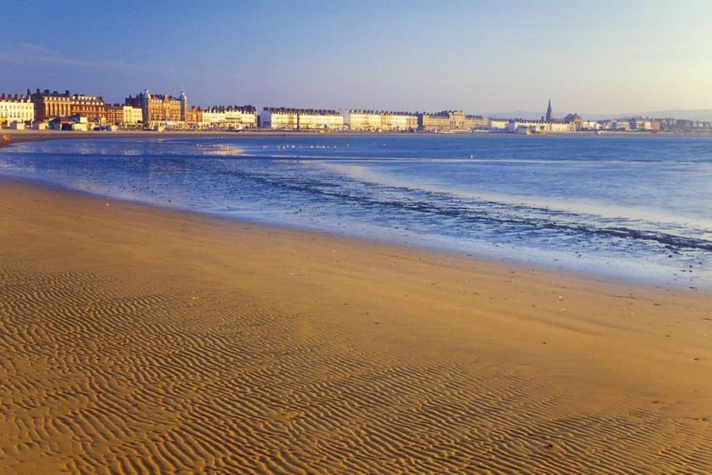Beautiful 2 Bed Apartment Just Steps To The Beach Weymouth Eksteriør bilde