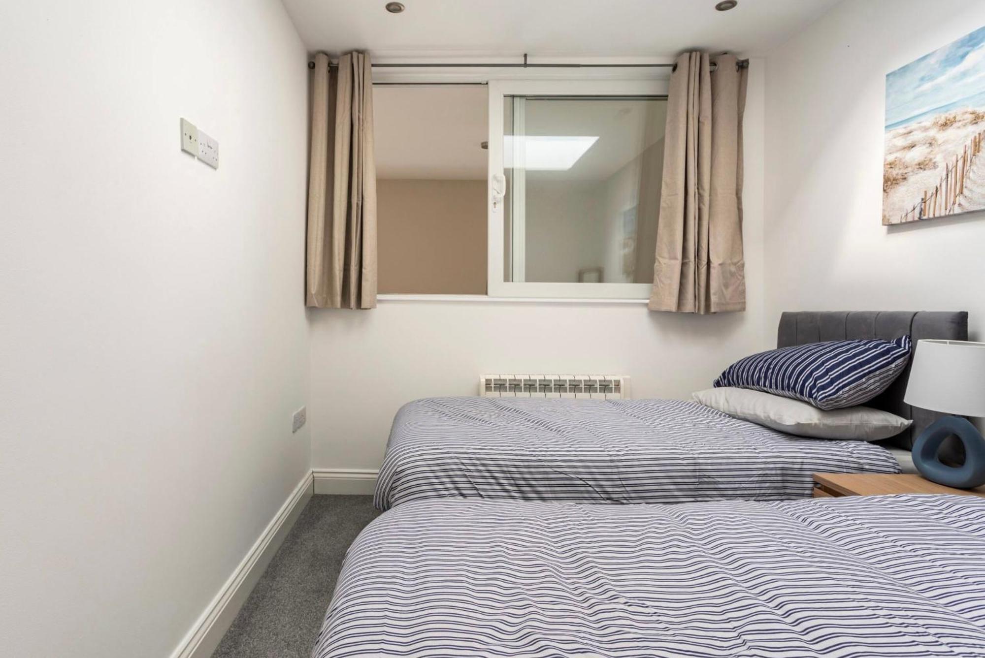 Beautiful 2 Bed Apartment Just Steps To The Beach Weymouth Eksteriør bilde