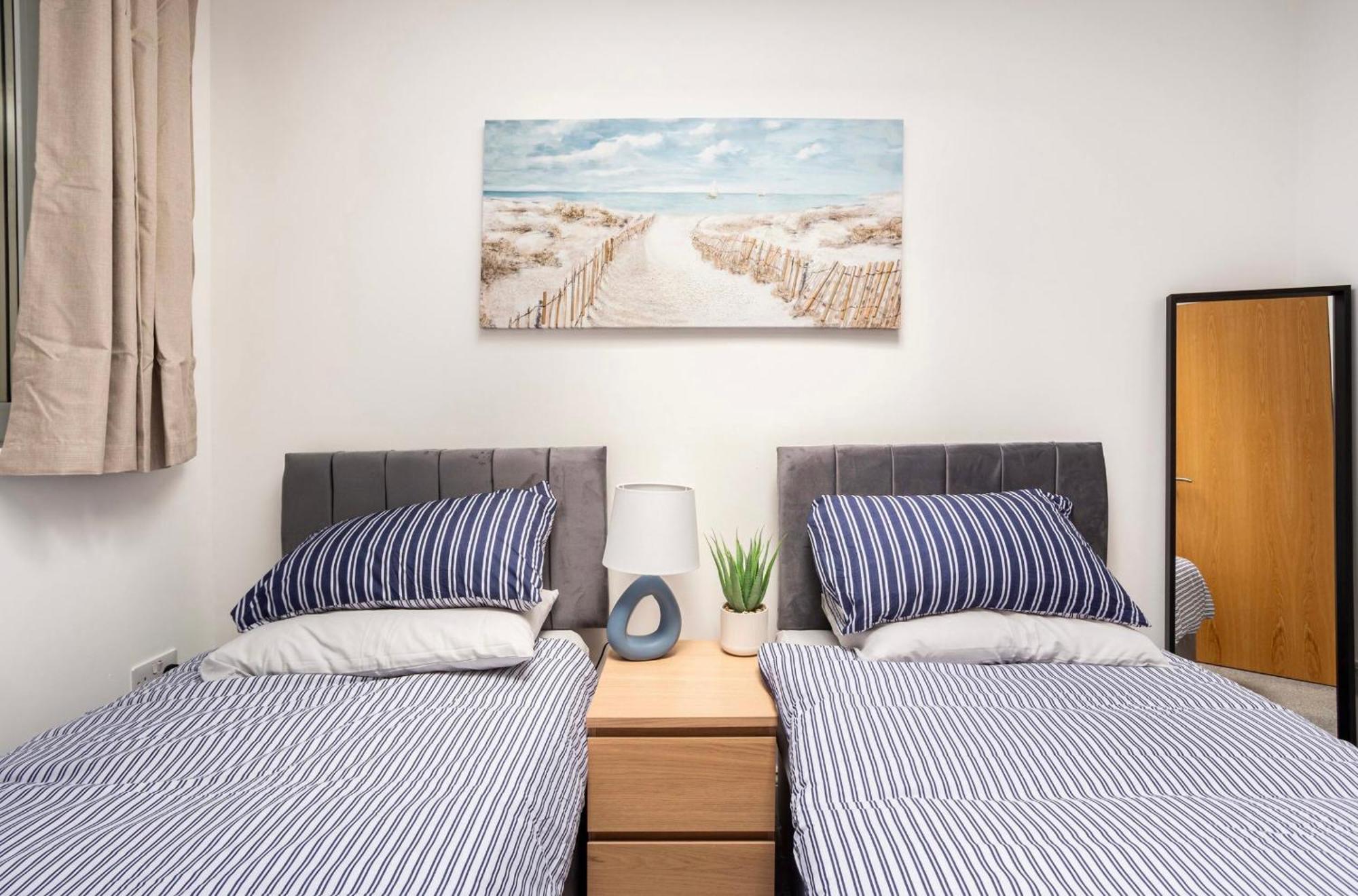 Beautiful 2 Bed Apartment Just Steps To The Beach Weymouth Eksteriør bilde